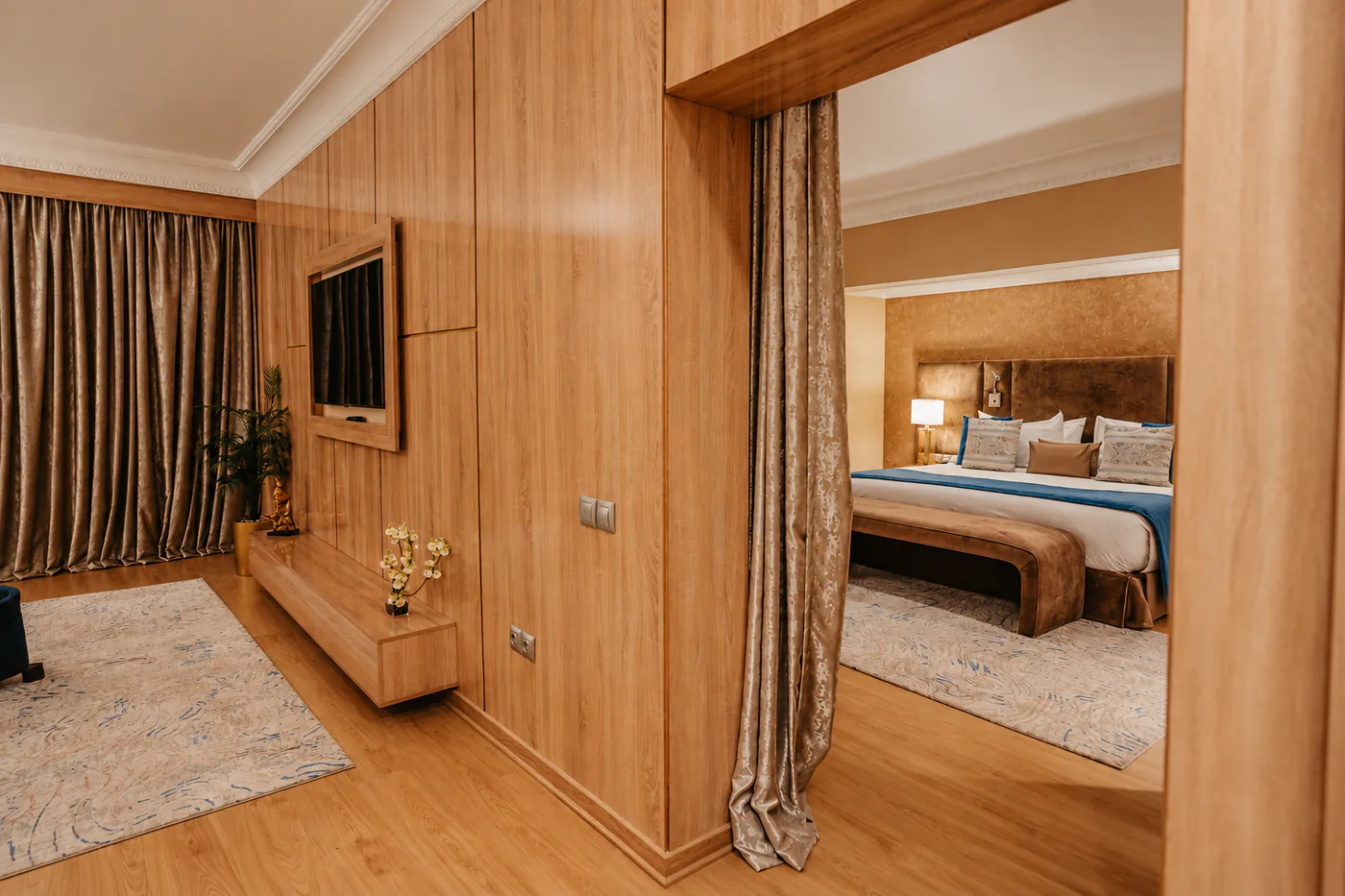 65 m² Senior Suite with private balcony at Palm Plaza Marrakech